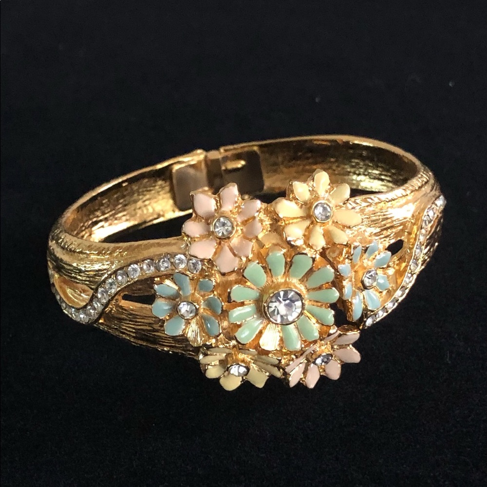 Beautiful ALTO Vintage Hidden Watch Bangle